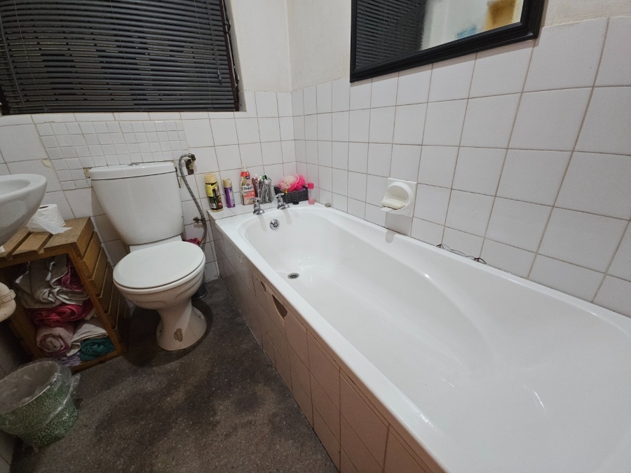 2 Bedroom Property for Sale in Beverly Park Western Cape